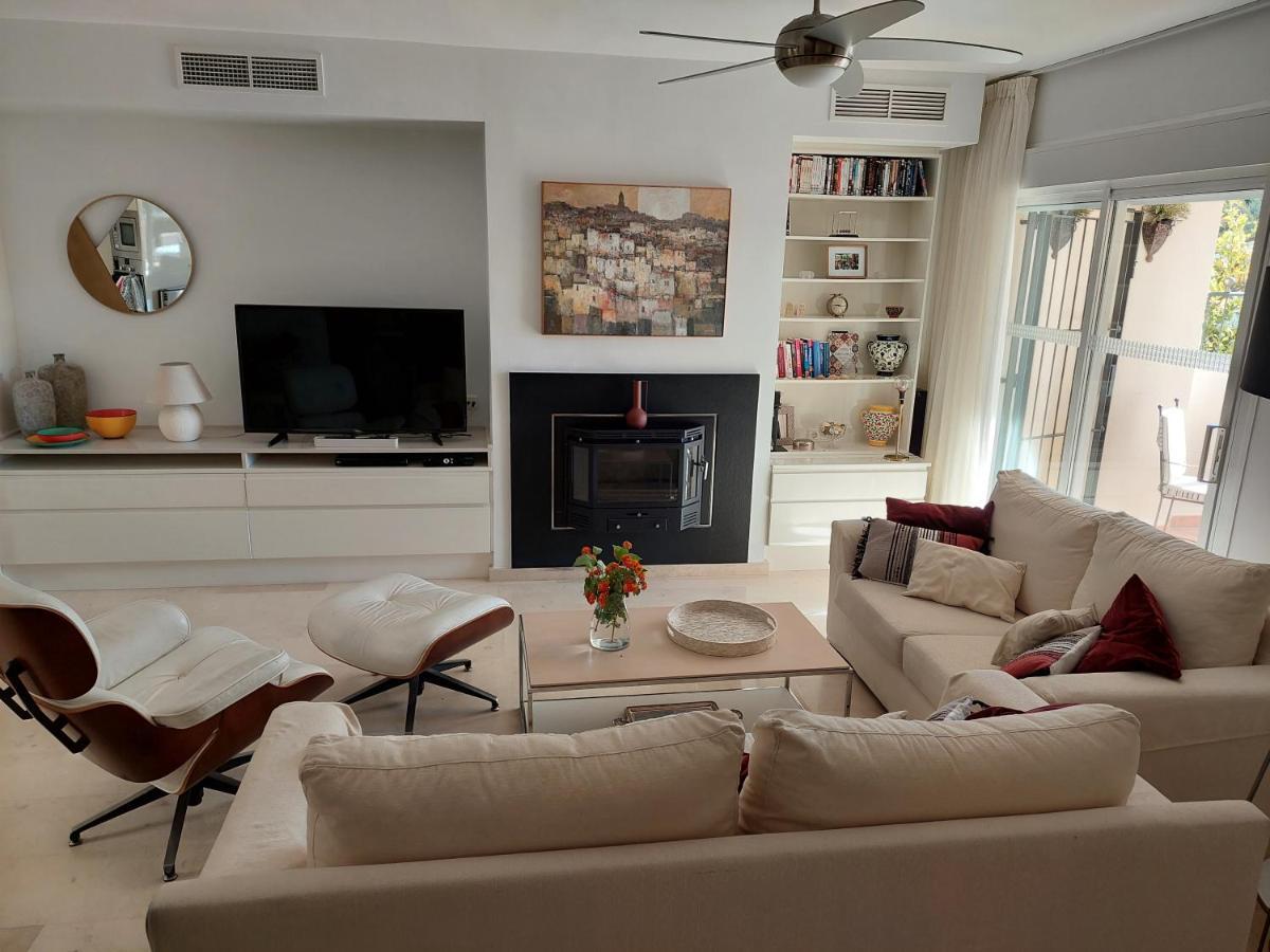 Vakantiehuis Townhouse With Beautifull Sea View In Costabella